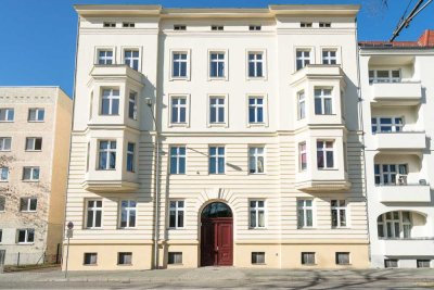 Praktische 2-Zimmer-Altbauwohnung nähe Cecilienhof -aktuell vermietet! Jetzt provisionsfrei erwerben