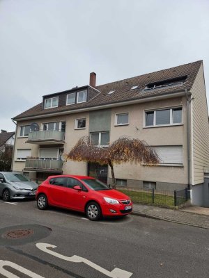 Top Etagenwohnung, hell und guter Schnitt