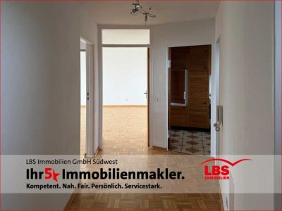 Attraktive 3-Zimmer Wohnung mit Balkon und TG Stellplatz in gepflegter Wohnanlage!