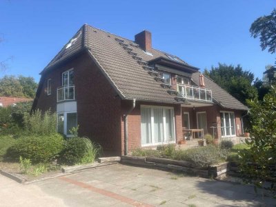 Elbe, Falkensteiner Ufer & 
Wittenbergener Heide
Vermietetes Dreifamilienhaus
in exponierter Vill