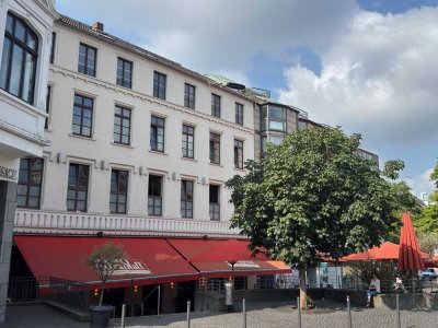 Zeit für etwas Neues: Großzügige 4-Zimmer Wohnung im Herzen von Bonn zu vermieten