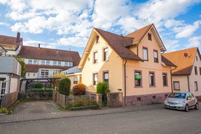 RESERVIERT: Charmantes 1-2 Familienhaus mit schönem Garten in Keltern-Dietlingen