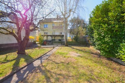 PROVISIONSFREI für den Käufer - Zweifamilienhaus mit großem Garten / optionales Baugrundstück