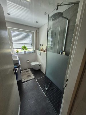 Wohlfühlwohnung mit Balkon und Garage