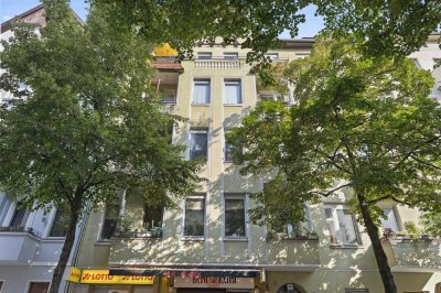 Großzügige vermietete Altbauwohnung- provisionsfrei