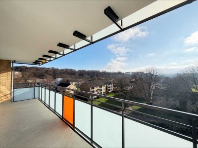 Großzügige 3,5 Zimmer Wohnung mit zwei Balkone!