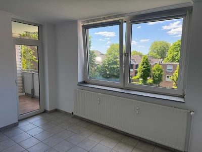 Helle 2-Zimmer-Wohnung mit Balkon