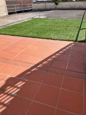 4 FH mit Gewerbefläche am westlichen Stadtrand