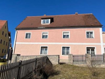 Wohn-und Geschäftshaus innerhalb der alten Stadtmauern von Velburg zum neuen Leben erwecken !