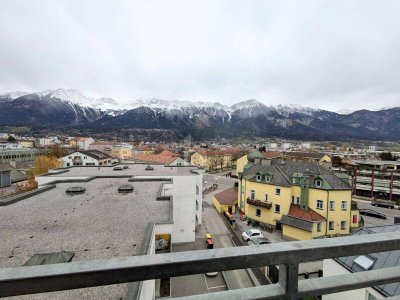 Preisreduktion! ZENTRAL, MIT BALKON UND TOLLER AUSSICHT