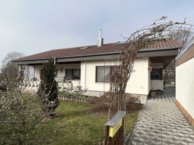 Einfamilienhaus mit Doppelgarage in guter Wohnlage!
