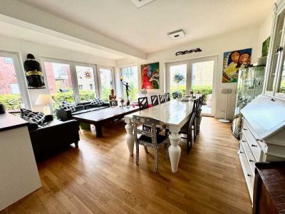 Wohnen direkt am See! Exklusive 3-Zimmer-Wohnung mit Terrasse, Tiefgaragenstellplätze & Fahrstuhl