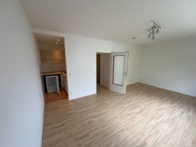 Frisch renovierte 1-Zimmer-Wohnung mit Einbauküche