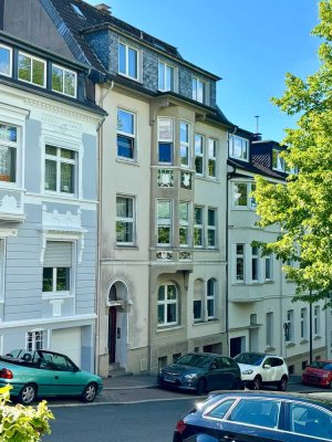 Charmante Wohnung mit Kamin & Küche in Wuppertal-Heckinghausen