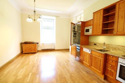 3-Zimmer Altbauwohnung