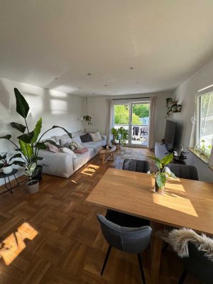 Sanierte 3-Raum-Wohnung mit Balkon und Einbauküche in Kitzingen