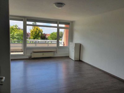 Stilvolle, geräumige und sanierte 1-Zimmer-Wohnung mit Balkon und EBK in Münster