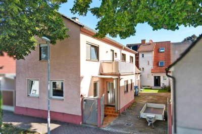 Platz für Ideen: vielseitiges Haus mit 5 Zimmern und zwei Küchen