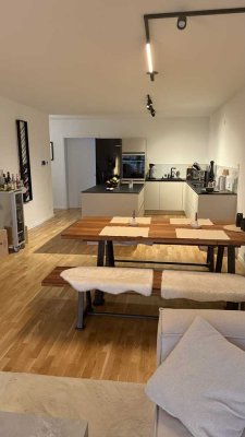 Großzügige, neue & moderne Wohnung nahe Zentrum – und mit super Anbindung in die Kölner Innenstadt