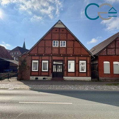 Charmantes Fachwerkhaus mit viel Potenzial in Liebenau !