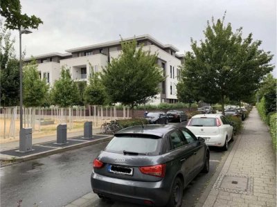 Geschmackvolle 4-Raum-Wohnung mit gehobener Innenausstattung mit Balkon und EBK in Frankfurt am Main