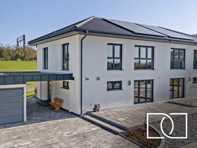Bezugsfertiger Neubau! Hochwertiges KfW 40+ Haus mit Südterrasse, Garten und Garage in ruhiger Lage