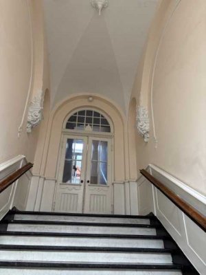 Schöne vermietete DG Wohnung als Kapitalanlage oder Eigennutz