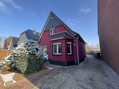 Stilvolles Einfamilienhaus mit Pool und Einliegerwohnung in Delmenhorst zu verkaufen