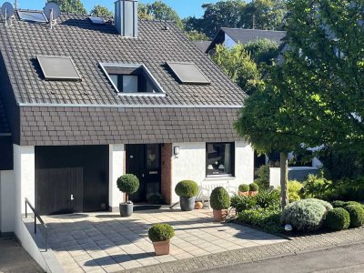 Großzügige Doppelhaushälfte zum Wohlfühlen