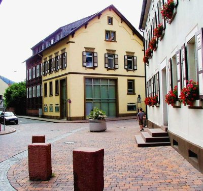 Modernisiertes MFH Top Lage Marktplatz