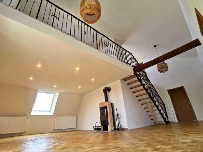 Großzügige 5-Zimmer-Maisonettewohnung mit Galerie und Balkon in Gelnhausen-Meerholz