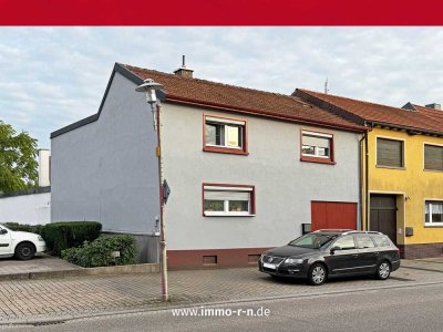 Familienidylle in Oberhausen – Haus mit Garten, Terrasse & viel Potenzial
