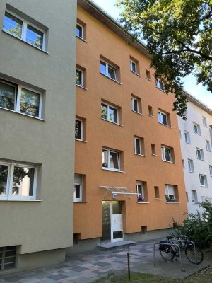 2 Zimmerwohnung mit guter Verkehrsanbindung.