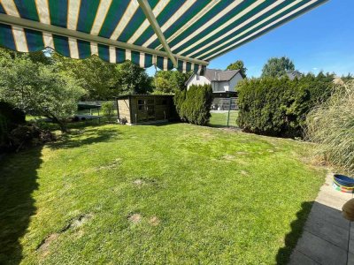 Moderne Erdgeschosswohnung mit großem Garten in Elsen Wohnen am Ortsrand nahe dem Wasserskisee