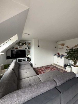 Klimatisierte 2,5 Zimmer Maisonette Wohnung mit TG Stellplatz