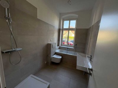 ! Provisionsfrei ! 4 Zi - Erdgeschoss Wohnung mit 2 Bädern