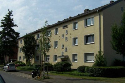 Wir renovieren für Sie !  gut geschnittene 3-Zimmer-Wohnung in Mönchengladbach Schrievers