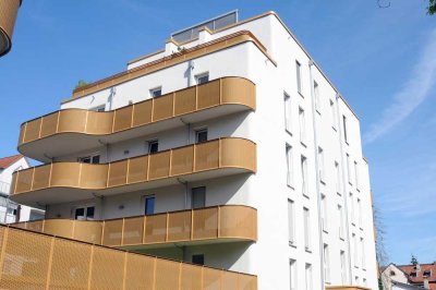 Erstbezug mit Balkon: Stilvolle 3-Raum-Wohnung mit gehobener Innenausstattung in Würzburg