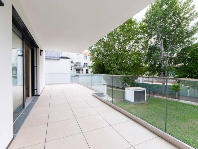 ERSTBEZUG BEI DER ALTEN DONAU - GERÄUMIGE 2-ZIMMER-WOHNUNG MIT BAD EN SUITE