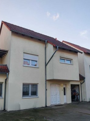 Großzügiges Reihenhaus mit Dachterrasse, Garage und Garten in Cottbus-Sielow zu verkaufen!