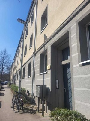 *Braunschweig* renovierte 2-Zimmer-Wohnung mit Balkon