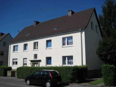 Ruhiges Haus sucht ruhige Mieter -  3-Zimmer-Wohnung in Werl - Balkon - neues Bad