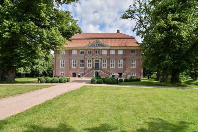 Barockes Herrenhaus im Kreis Herzogtum Lauenburg - Haus Wedderkop