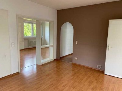 Marko Winter Immobilien --- Mosbach: gemütliche 3-Zimmer-Wohnung mit Terrasse