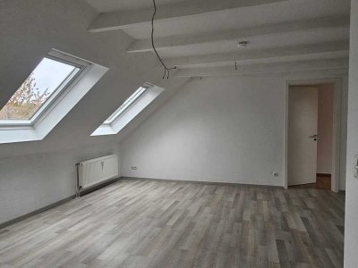 Helle 2,5-Zimmer Wohnung im 4. OG in Essen Südostviertel