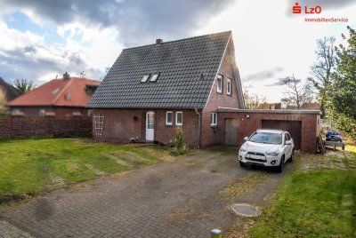 Gemütliches Haus mit großem Grundstück zentral in Apen