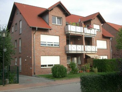 Freundliche 3-Zimmer-DG-Wohnung mit Balkon  zum 01.08.2025 von privat zu vermieten.