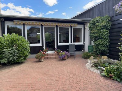 Bungalow mit besonderem Wohnkomfort und vielen Highlights in toller Lage von Weddel