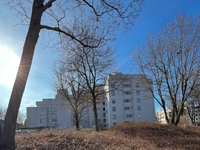 Weilheim-Egelsberg: Lichtdurchflutete, großzügige 4-Zimmer-Wohnung mit Aufzug und TG-Einzelgarage