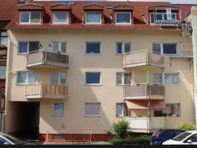 Gepflegte 2-Zimmer-Wohnung mit Balkon und Einbauküche in Halberstadt